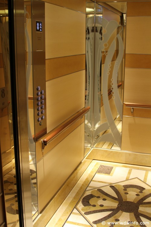 Disney_Dream_Cruise_Ship_026