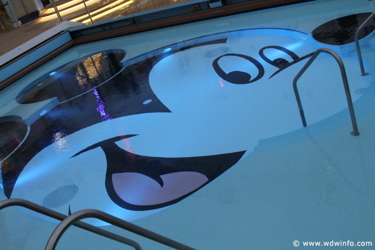 Disney_Dream_Cruise_Ship_044