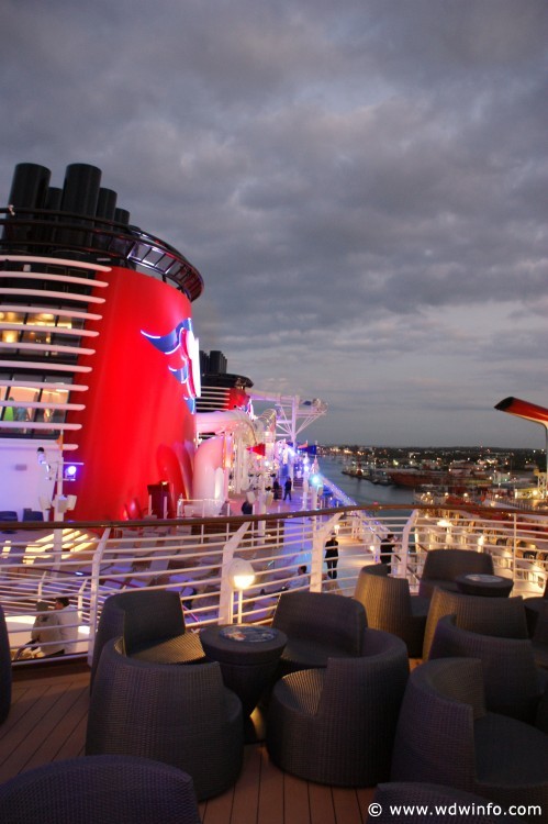 Disney_Dream_Cruise_Ship_098