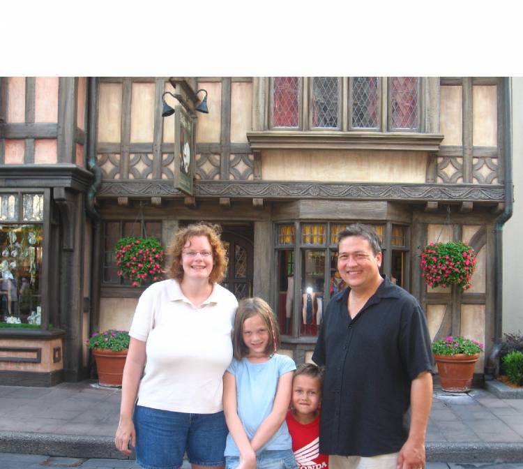 Disney_fam_pic