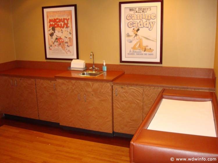 Disney_Hollywood_Studios_Baby_Care_Center_03