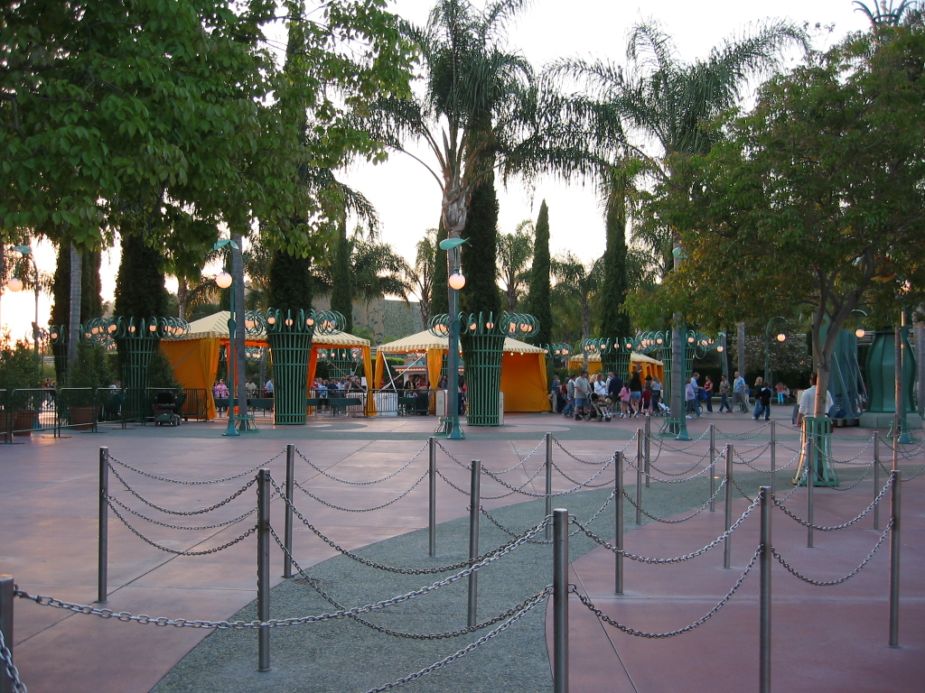 Disneyland 4-16-05