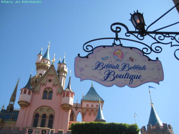 Disneyland Bibbity Bobbity Boutique