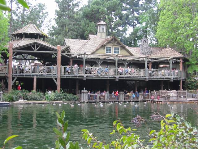 Disneyland, Critter Country - Hungry Bear Restaurant