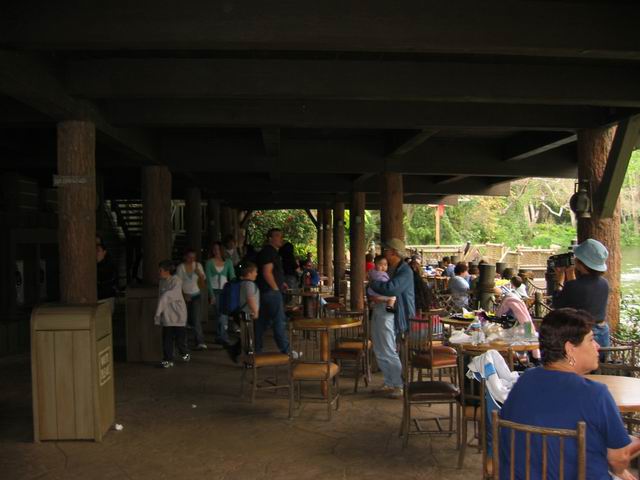 Disneyland, Critter Country - Hungry Bear Restaurant