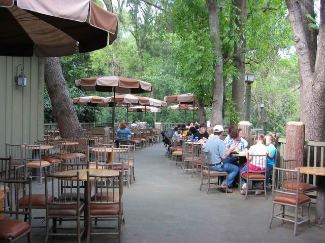 Disneyland, Critter Country - Hungry Bear Restaurant
