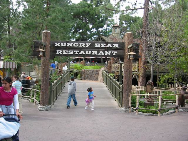 Disneyland, Critter Country - Hungry Bear Restaurant