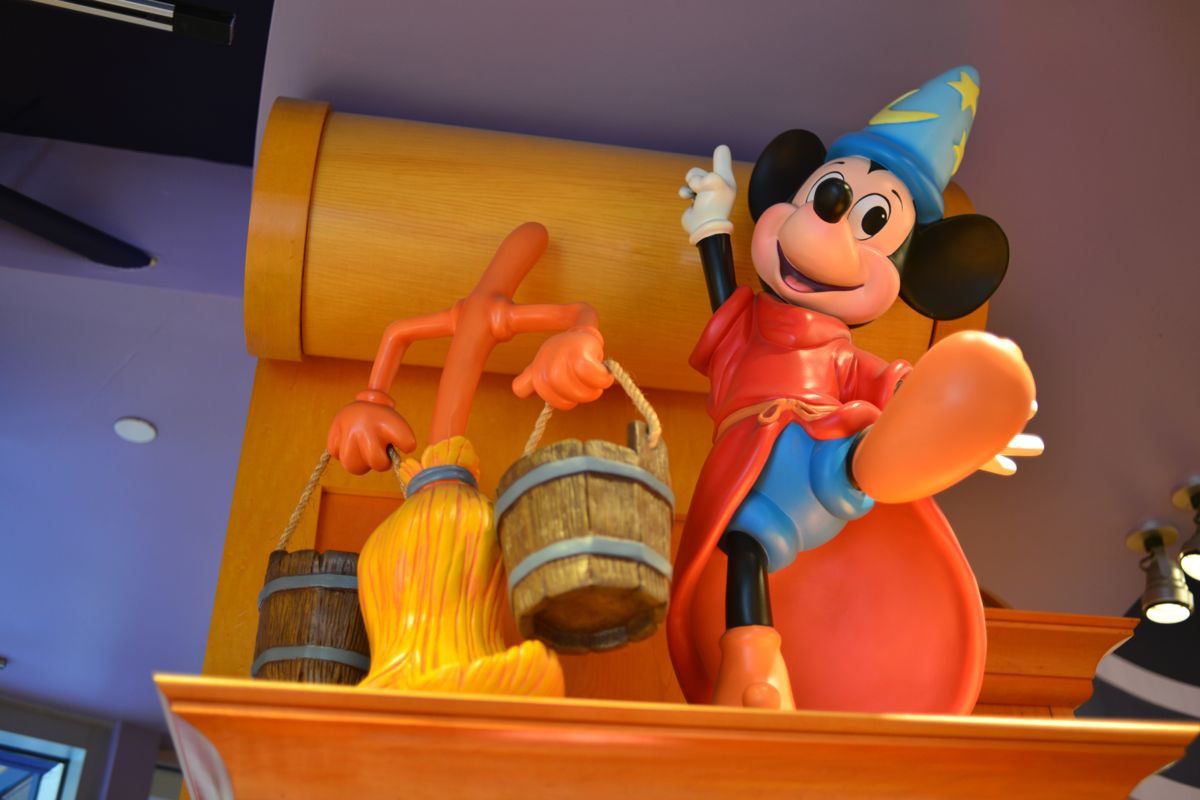 Disneyland-Hotel-106