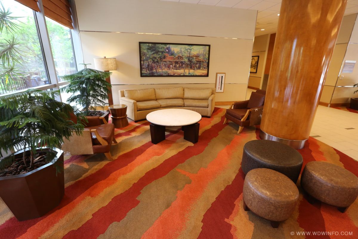 Disneyland-Hotel-23