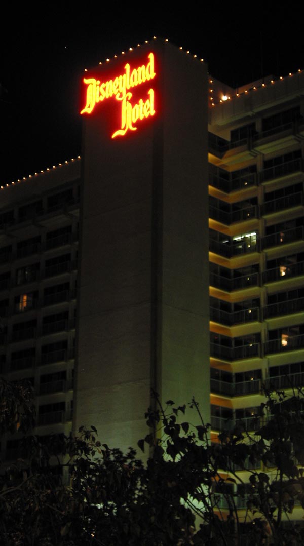 Disneyland Hotel Sign