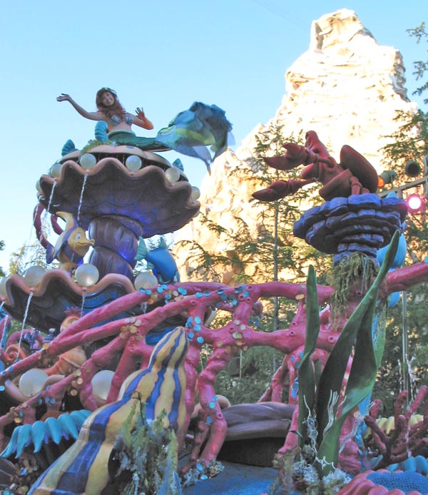 Disneyland Parade of Dreams 20