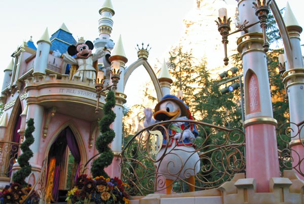 Disneyland's Parade of Dreams 13