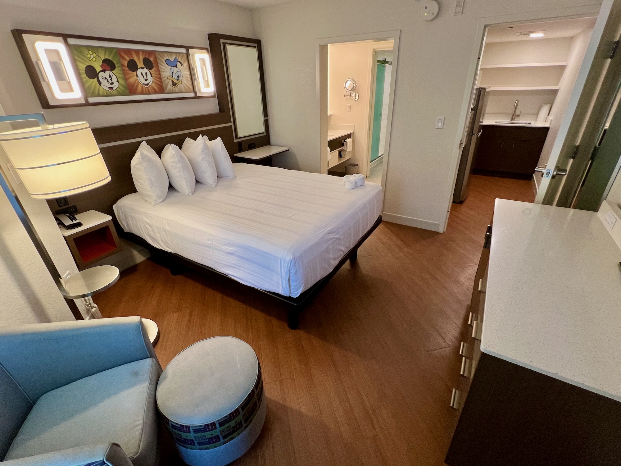 Disneys-All-Star-Music-Family-Suite-012.jpeg
