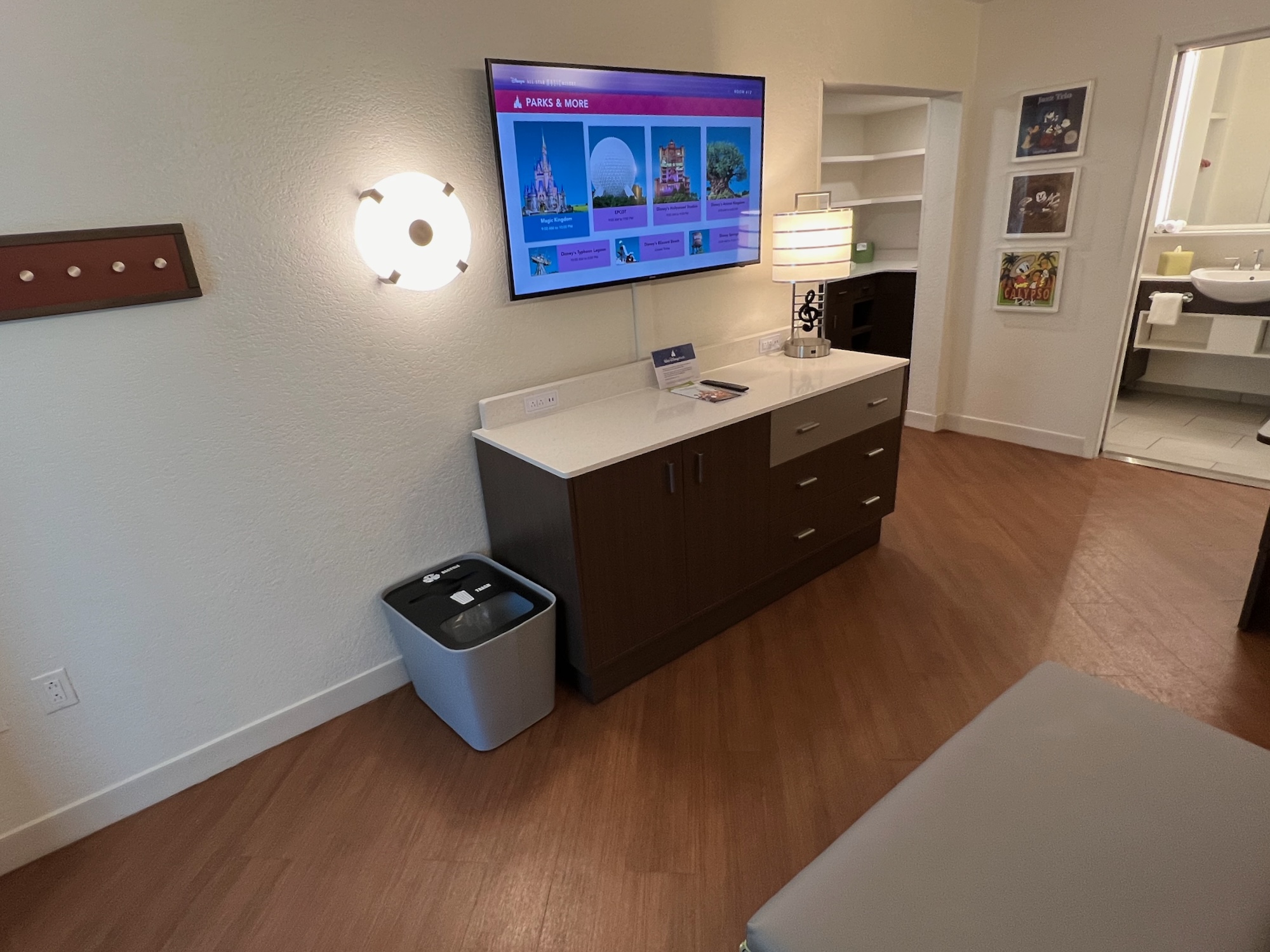 Disneys-All-Star-Music-Family-Suite-045.jpeg
