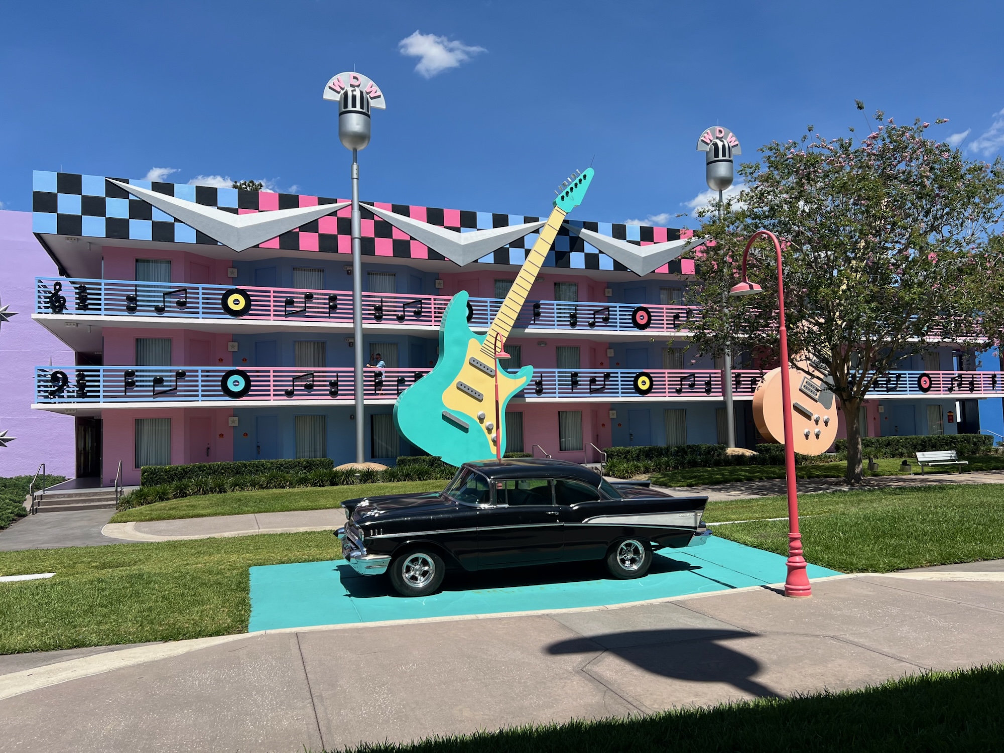 Disneys-All-Star-Music-Resort-018.jpeg