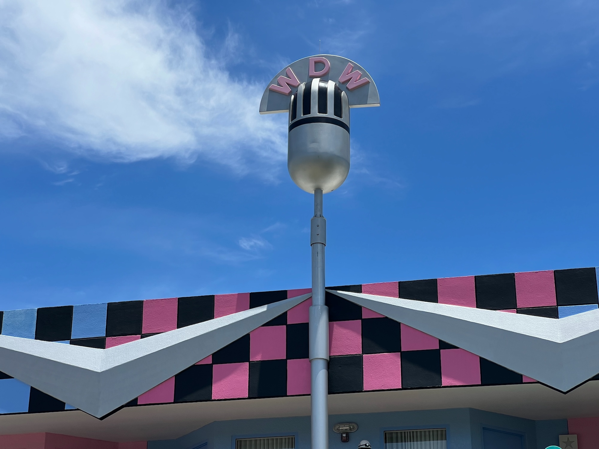 Disneys-All-Star-Music-Resort-019.jpeg