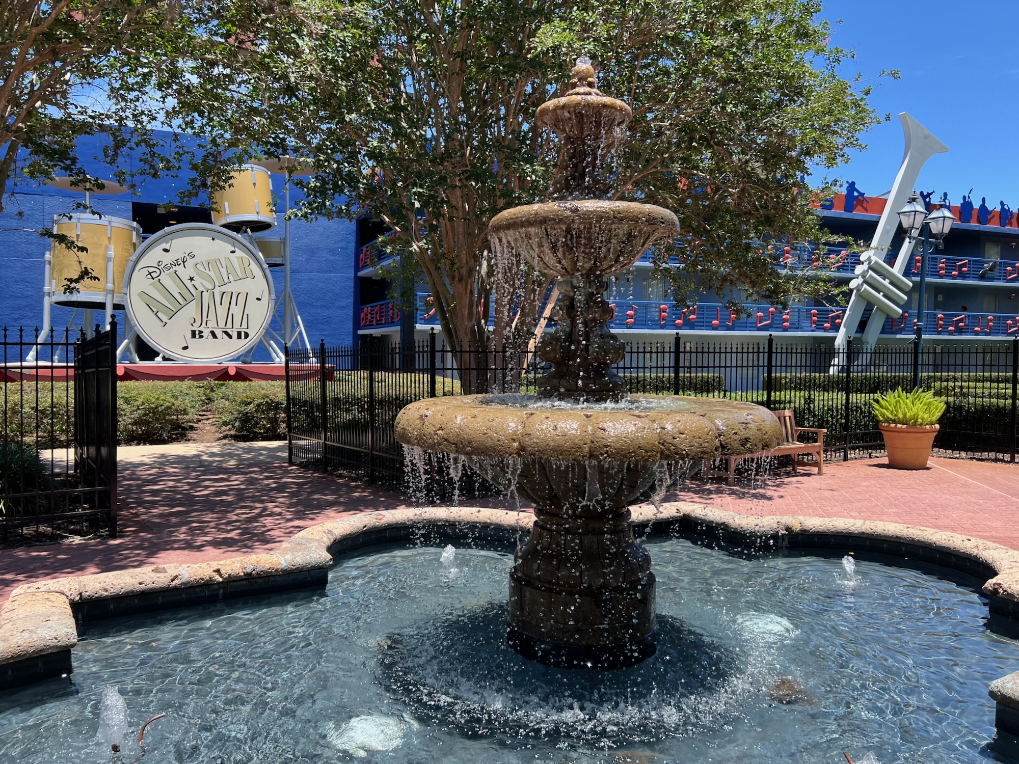 Disneys-All-Star-Music-Resort-045.jpeg