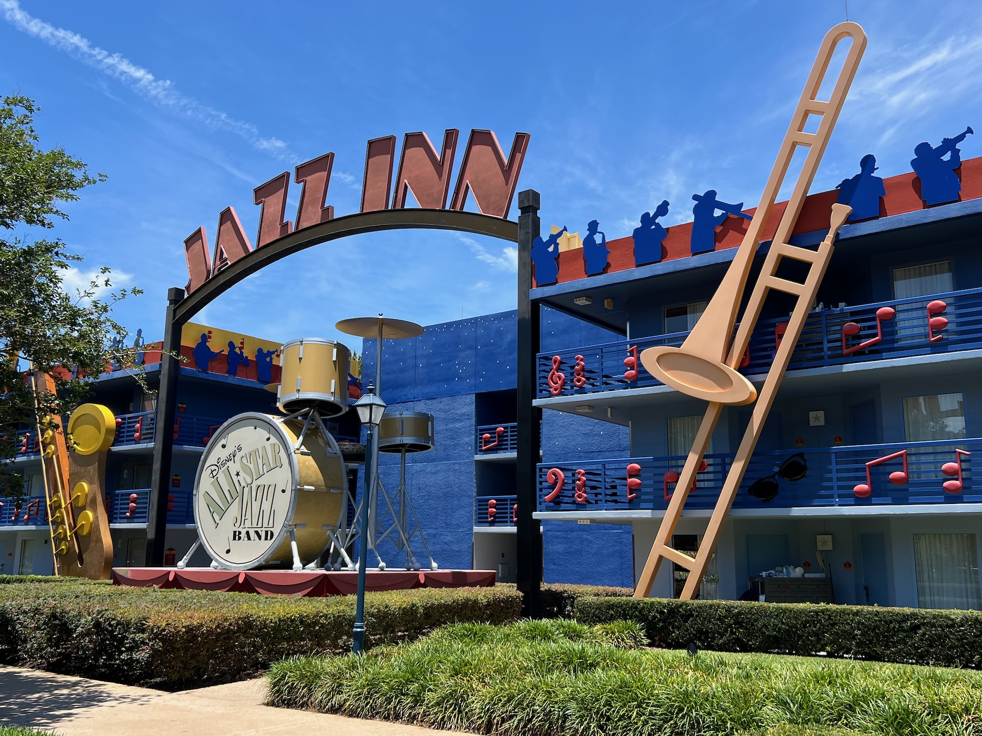 Disneys-All-Star-Music-Resort-048.jpeg