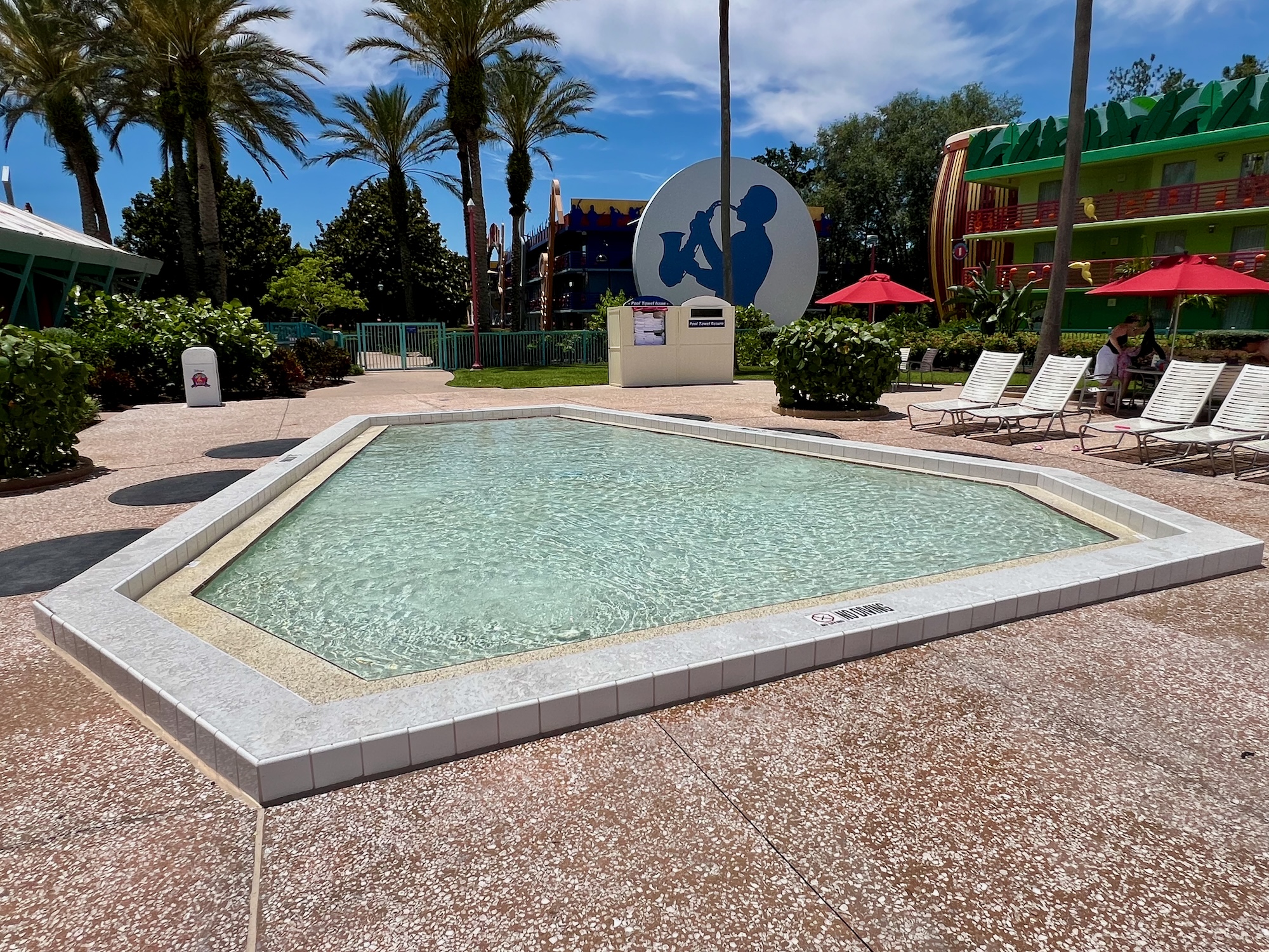 Disneys-All-Star-Music-Resort-065.jpeg
