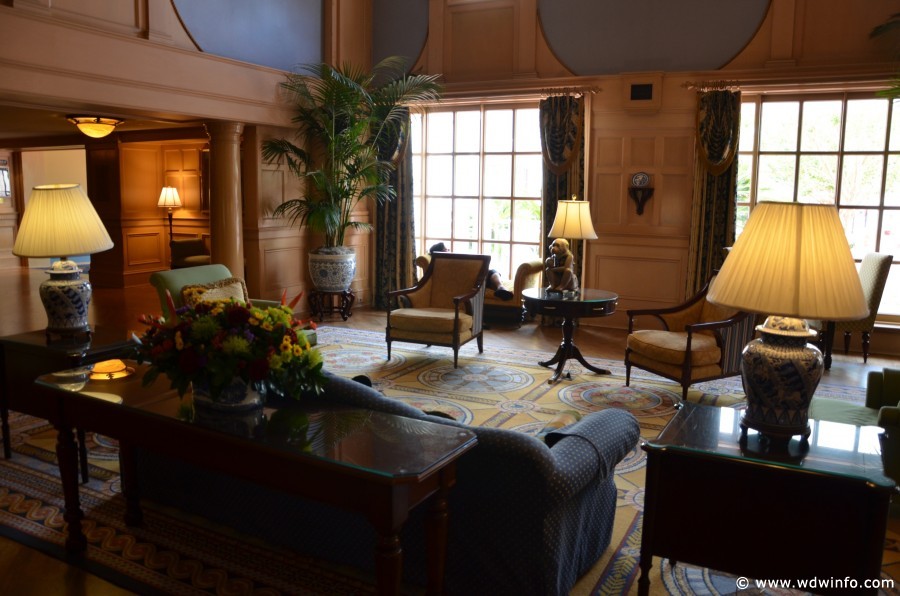 DisneysYachtClub-Lobby-8