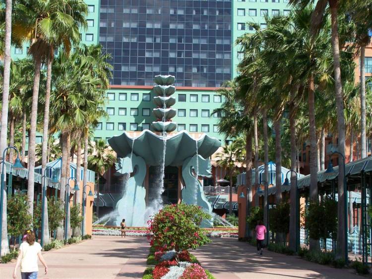dolphin_Large_