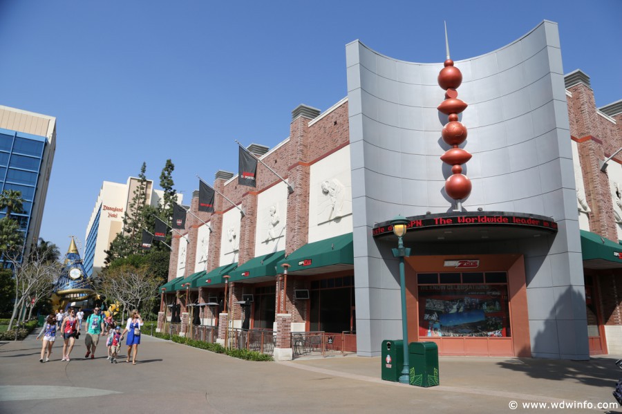 Downtown-Disney-008
