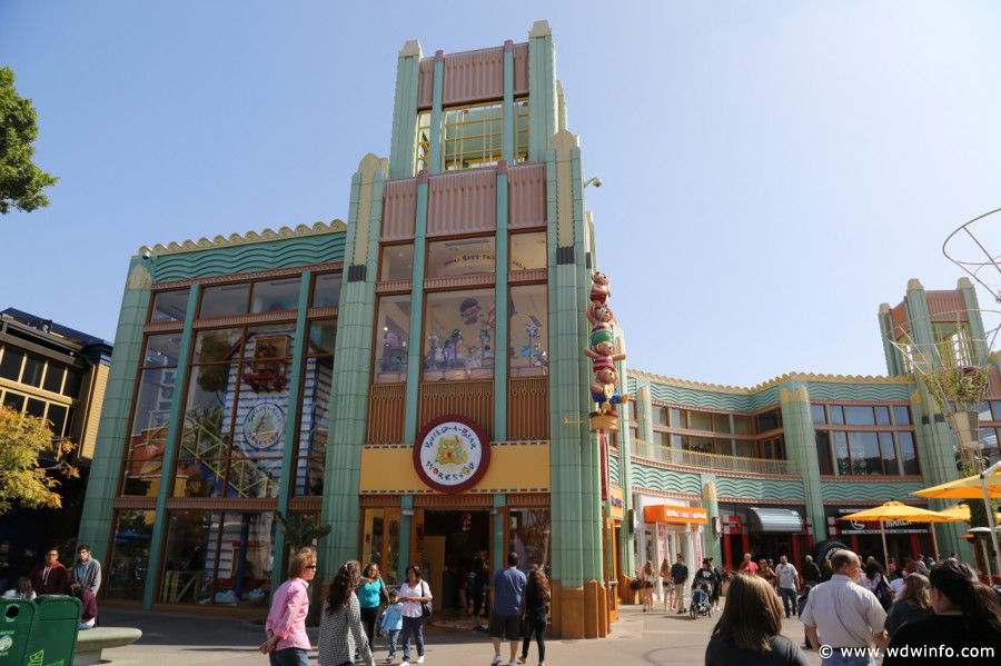 Downtown-Disney-018