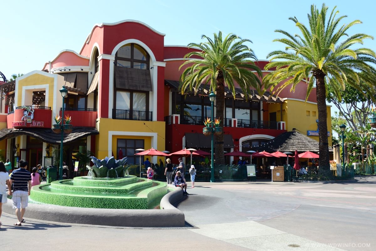 Downtown-Disney-California-04