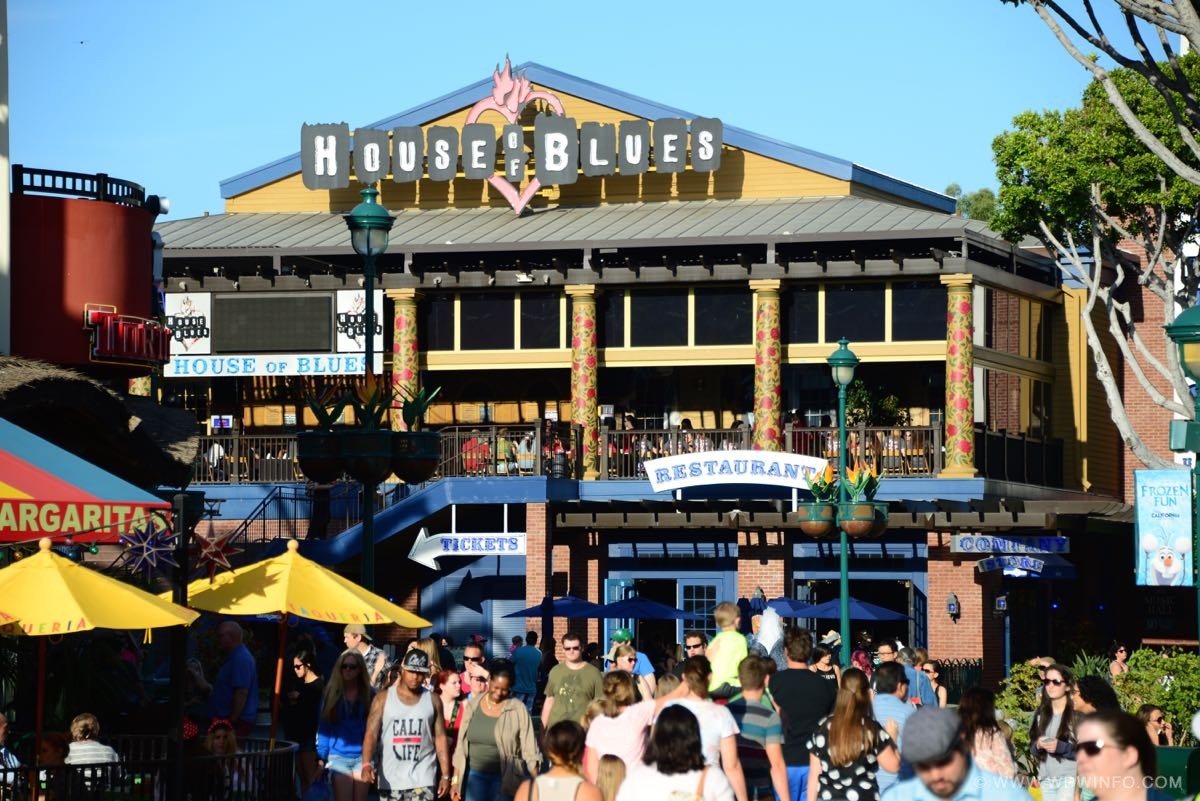 Downtown-Disney-California-20