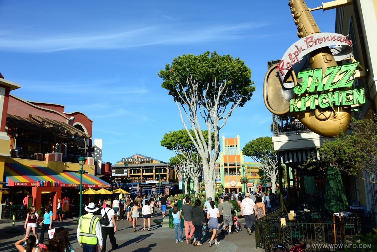 Downtown-Disney-California-21 | The DIS Disney Discussion Forums