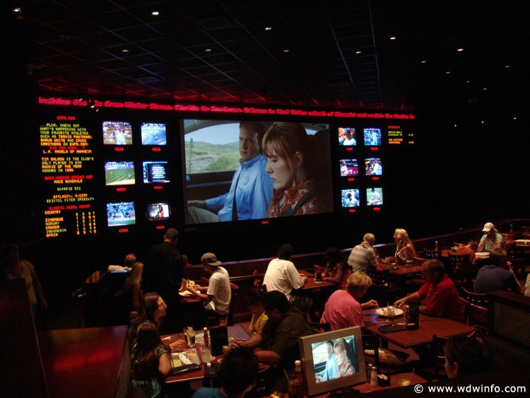 Downtown-Disney-DL-012