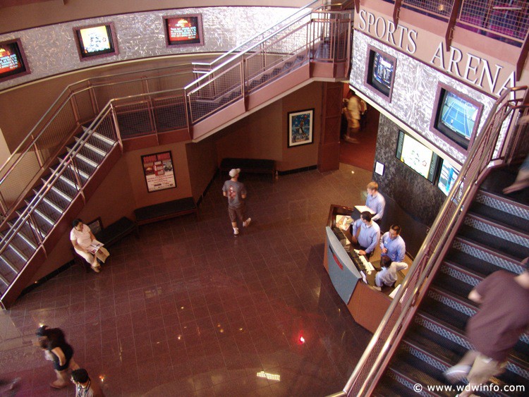Downtown-Disney-DL-015