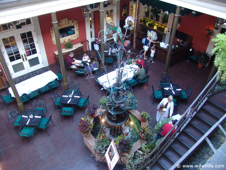Downtown-Disney-DL-055
