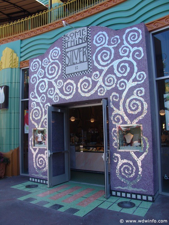 Downtown-Disney-DL-107