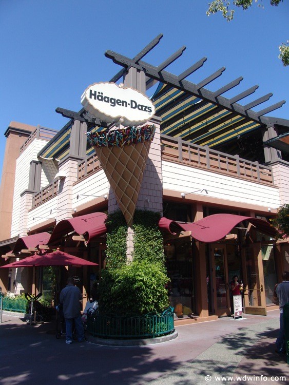 Downtown-Disney-DL-120