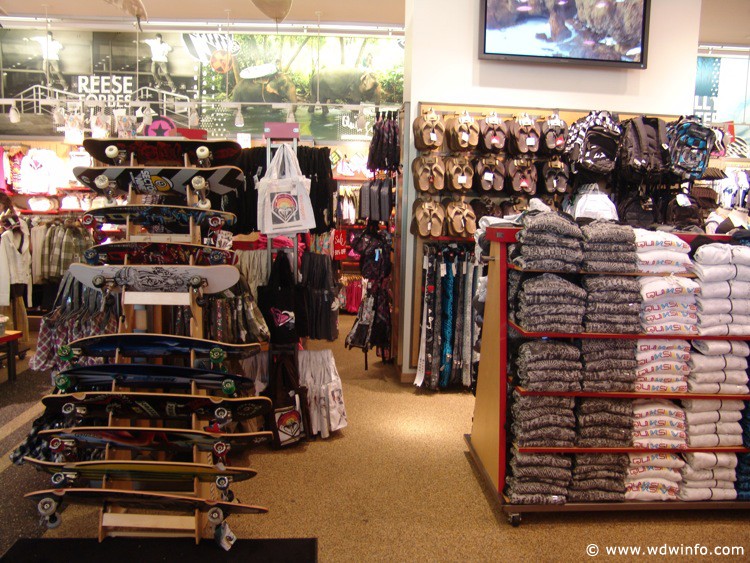 Downtown-Disney-DL-145