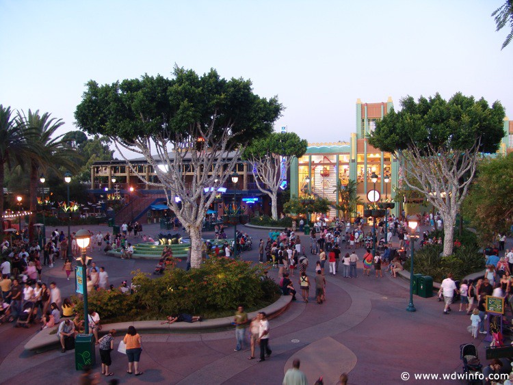 Downtown-Disney-DL-168