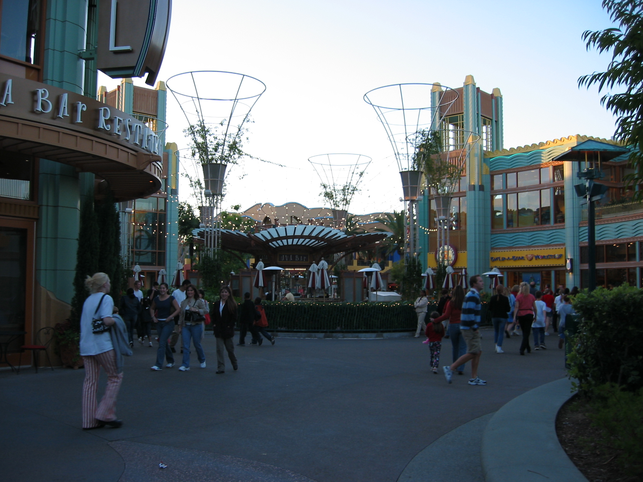 Downtown Disney - Dressed for the Holidays