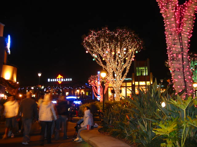 Downtown Disney - Dressed for the Holidays