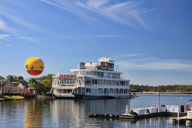 Downtown_Disney_resized