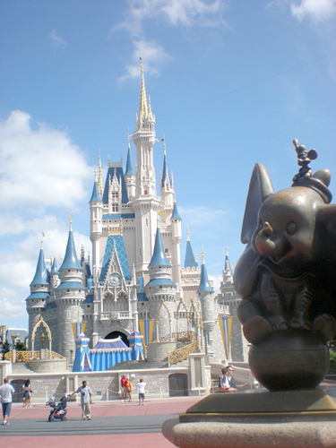 Dumbo and the casttle