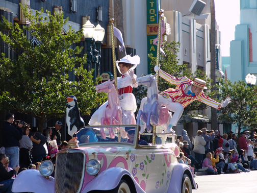 email_Mary_Poppins_MGM_parade_3_