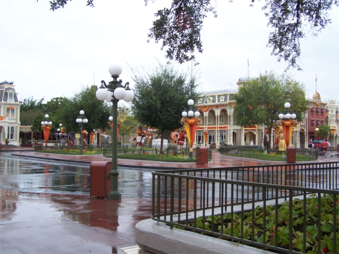 emptymainstreet