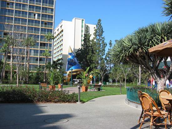 Entrance to Disneyland Hotel