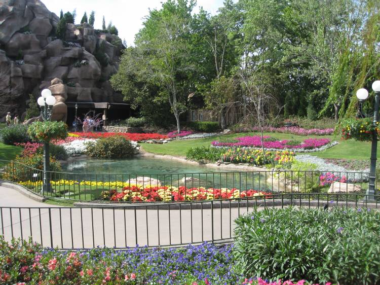 Epcot 2008 Flower and Garden