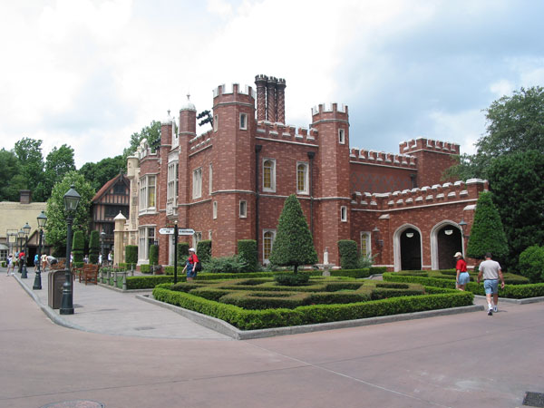 Epcot-England