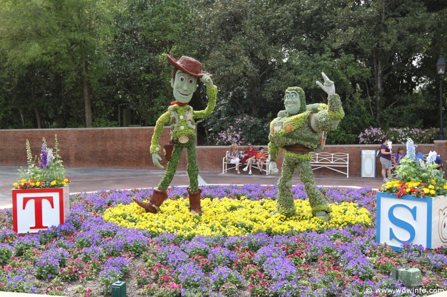 Epcot-Flower-Garden-2012-078