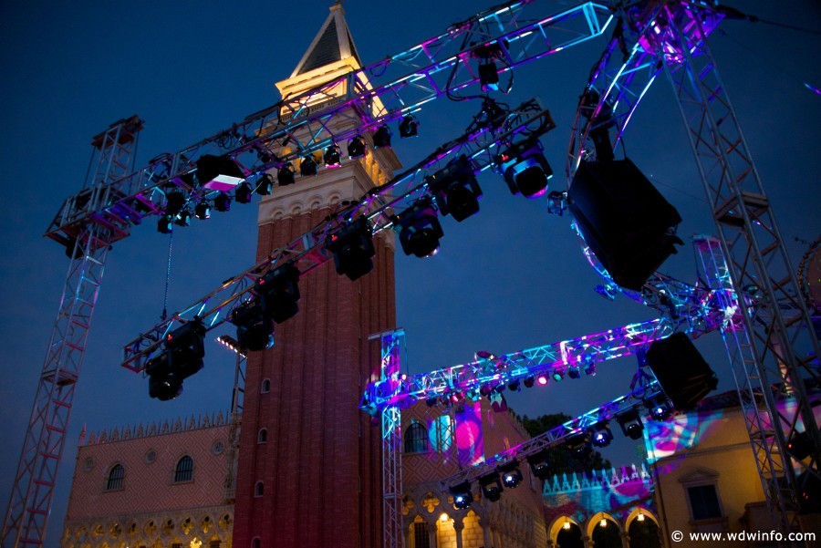 Epcot-NYE-2012-020