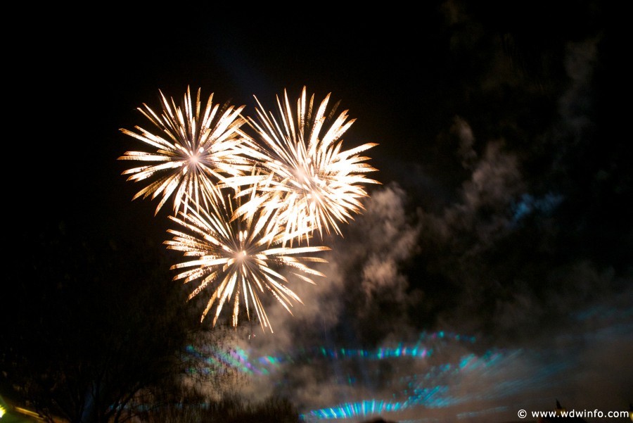 Epcot-NYE-2012-022