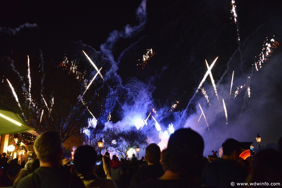 Epcot-NYE-2012-023